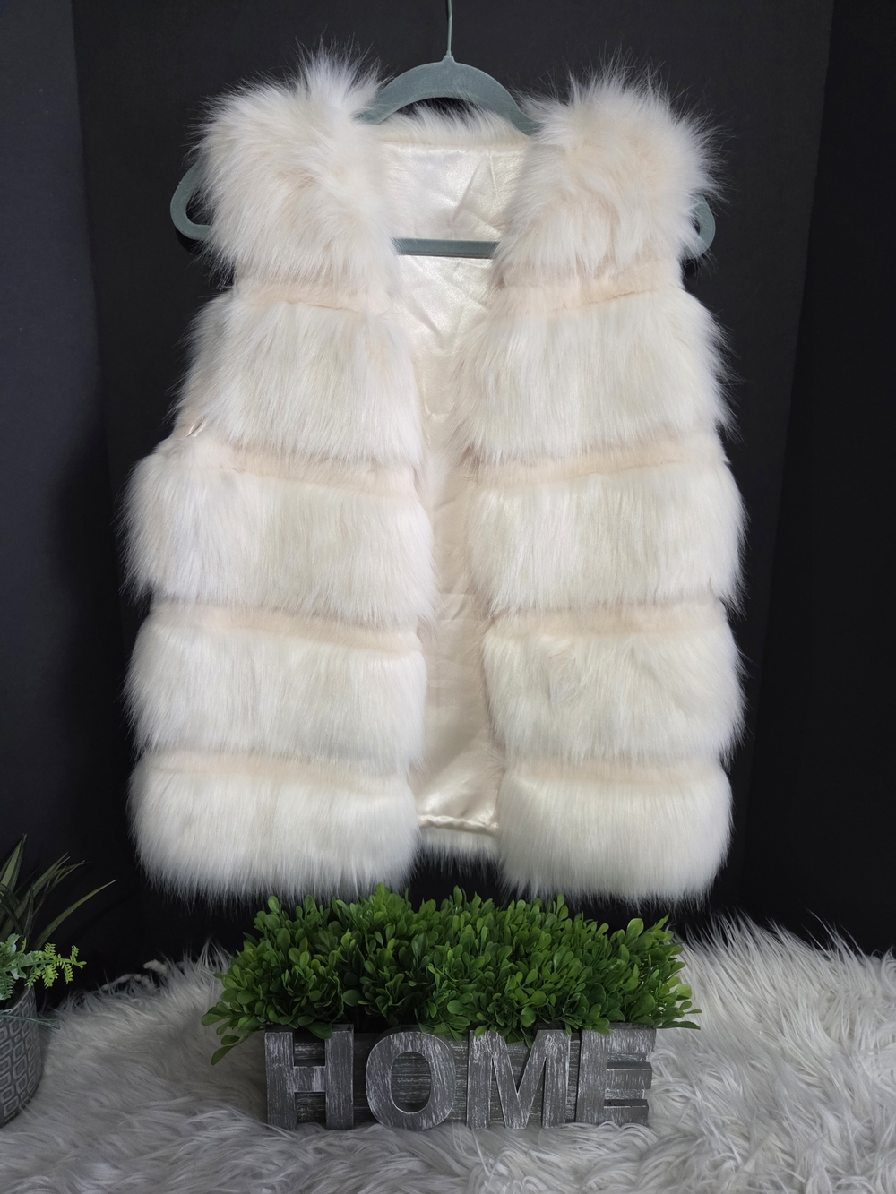 Cream Faux Fur Women Vest - Sleeveless Plush Layer. Size SMALL